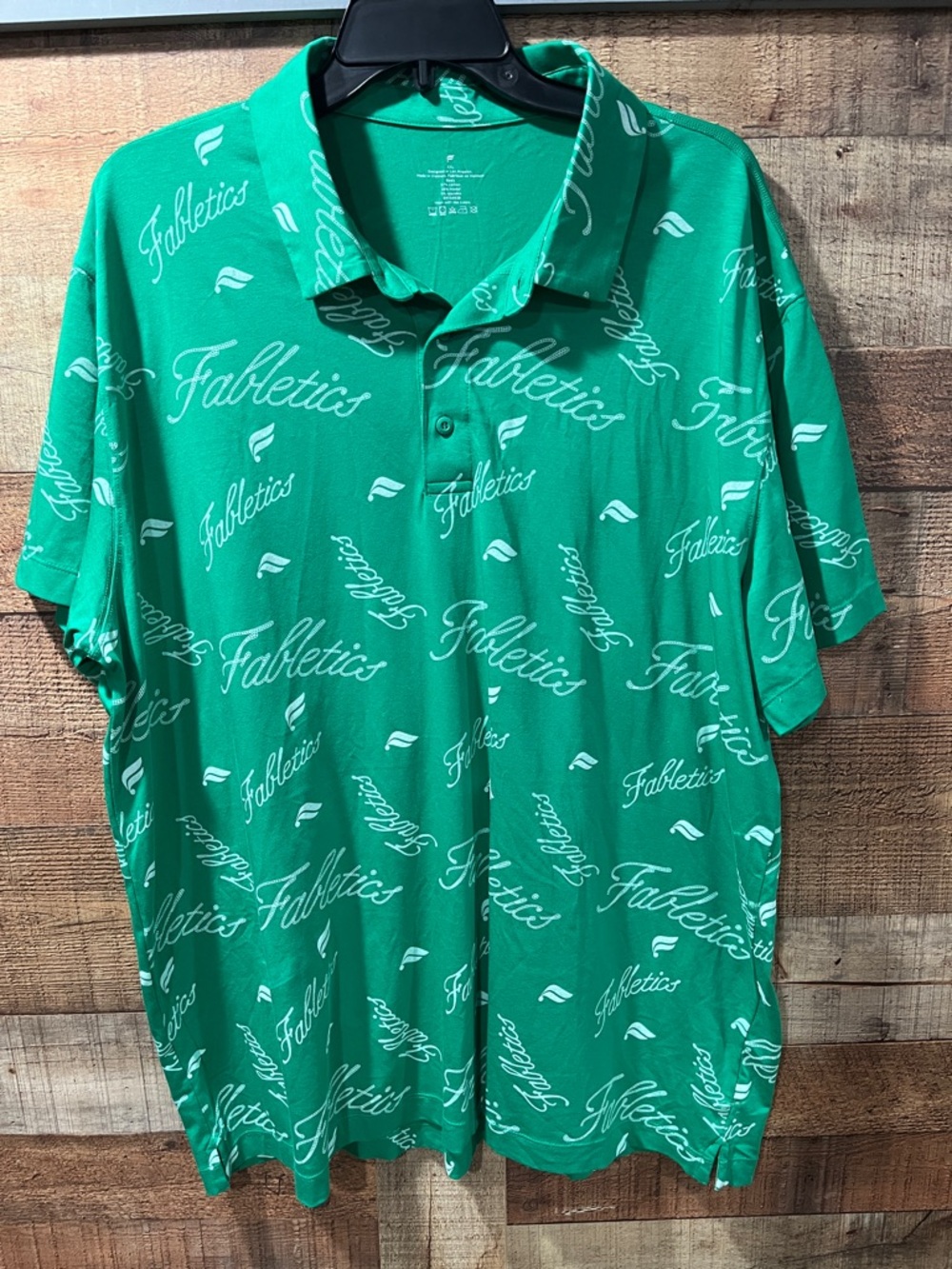 Fabletics 24/7 Men's Green All-Over Script Logo performance Polo size XXL